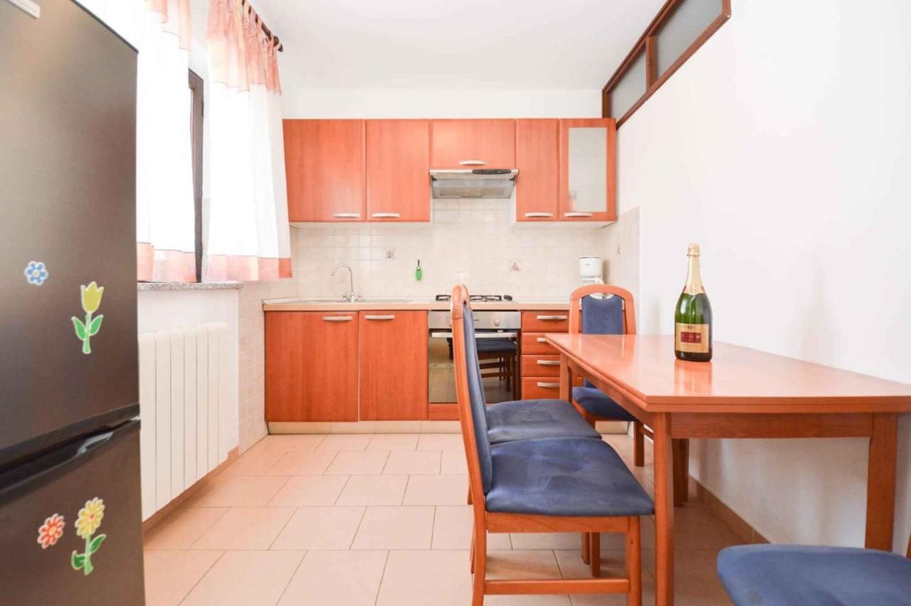 Apartment Stinjan, Istria 1 エクステリア 写真