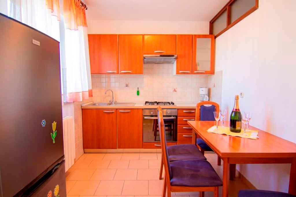 Apartment Stinjan, Istria 1 エクステリア 写真